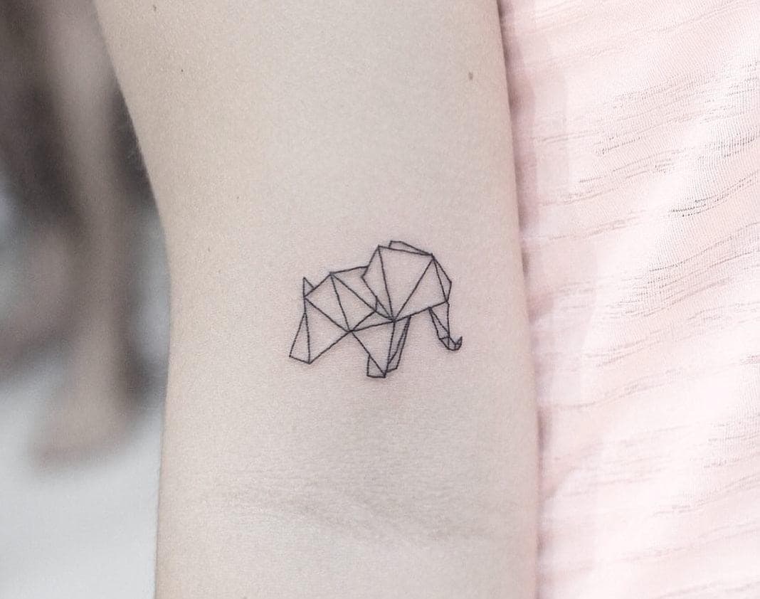 minimal tattoo - warp tattoo chiang mai