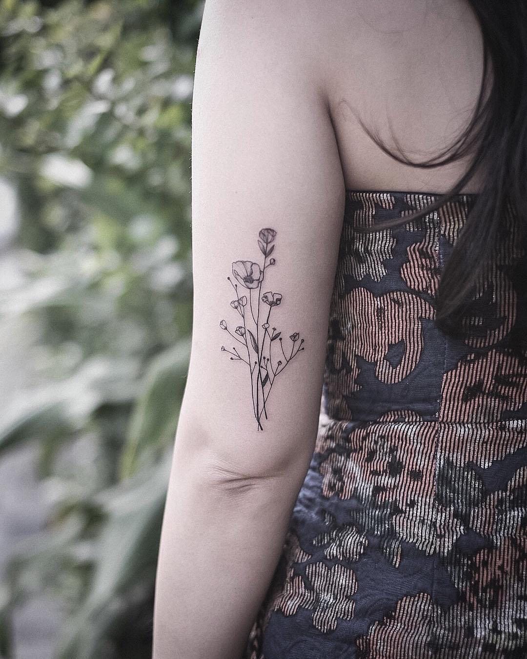 minimal tattoo - warp tattoo chiang mai