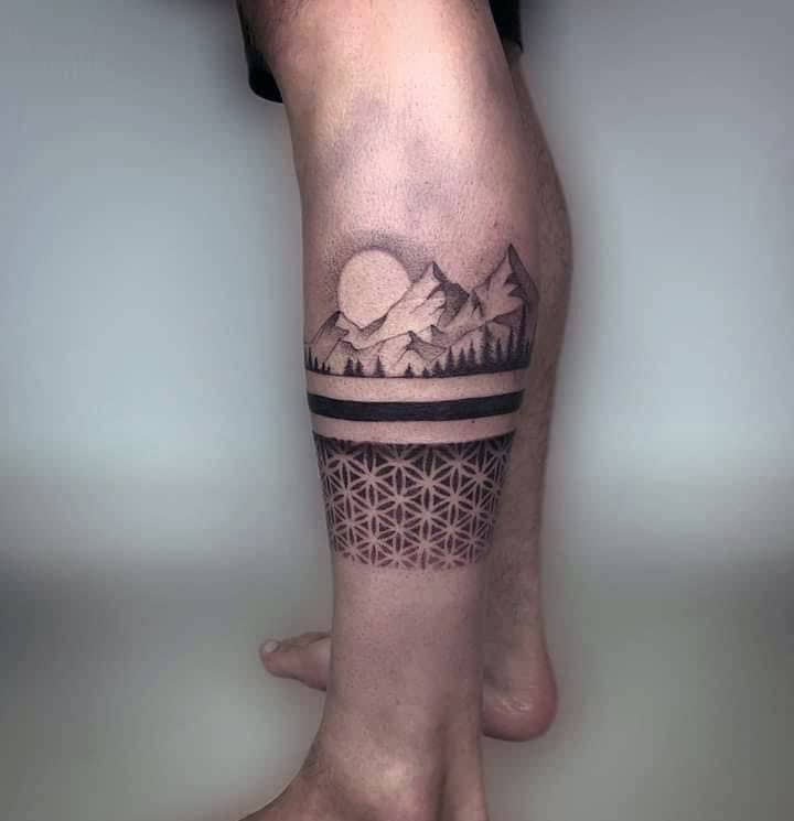 geometic mandala tattoo - warp tattoo chiang mai