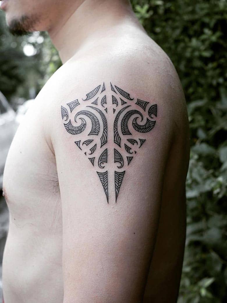 geometric Tattoo - Warp Tattoo Shop Chiang Mai