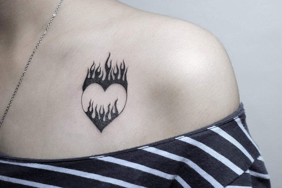 minimal tattoo - warp tattoo chiang mai