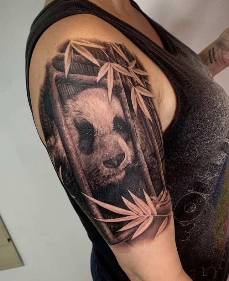 Realistic Tattoo at Warp Tattoo Studio Chiang
