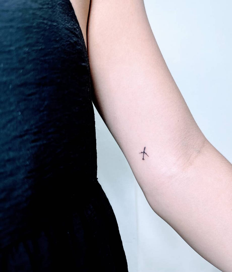 Minimal Tattoo - Warp Tattoo Shop Chiang Mai